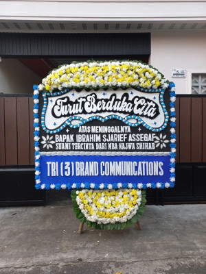 Papan Bunga Duka di Gunungtanjung